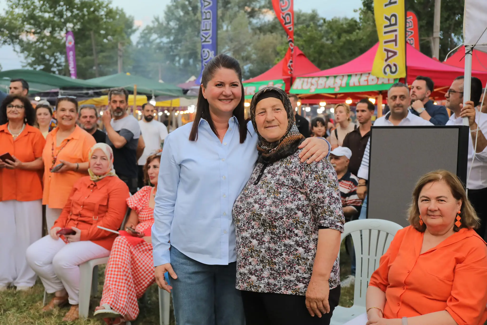 665. KIRKPINAR YAĞLI GÜREŞLERİ FESTİVALİ’NDE EMİR CAN İĞREK VE RİTİM GRUPLARI RÜZGARI ESTİ galeri görseli